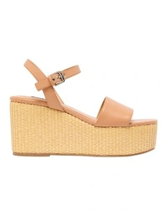 Hilmar Wedge in Nude