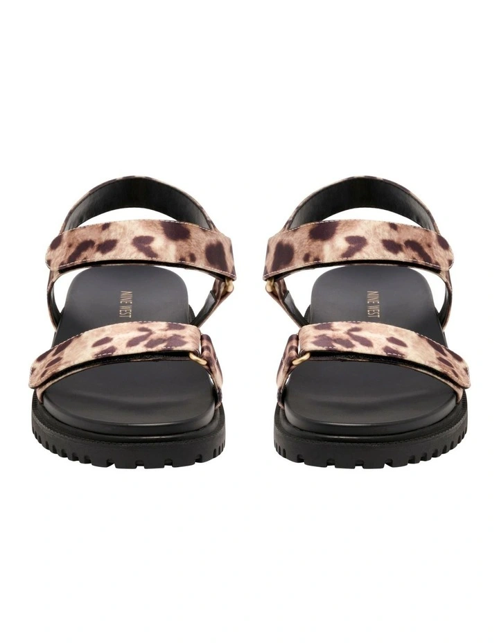Dinrah Flat Sandal in Leopard image 3