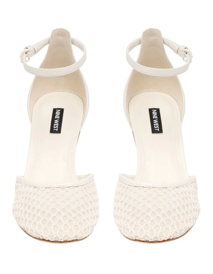 Popdat Pump in Ivory image 3