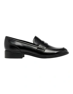 Lacky Loafer in Black