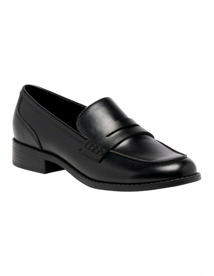Lacky Loafer in Black image 2