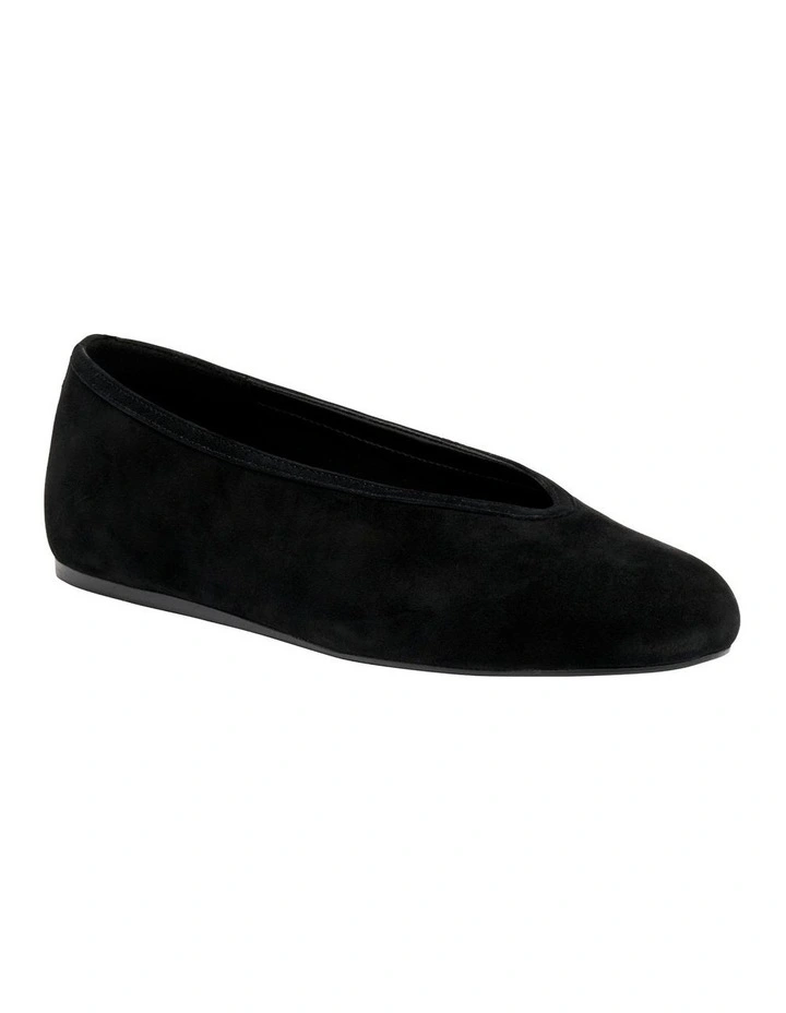 Zucia Ballet Flat in Black image 2