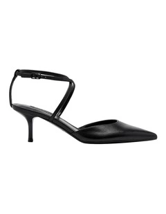 Idorna Pump in Black