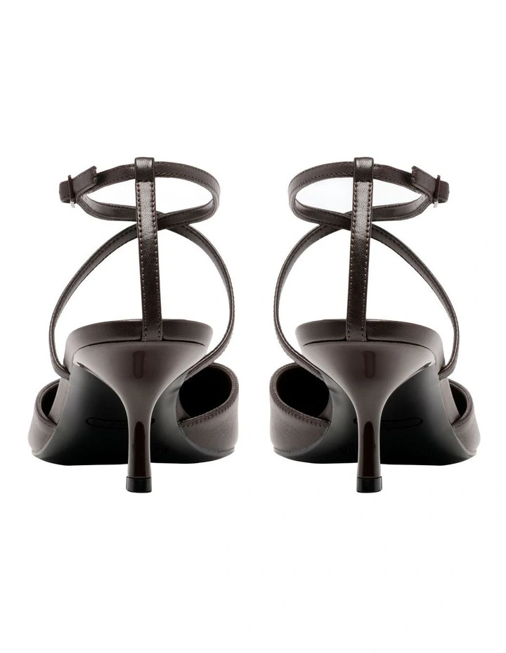 Idorna Pump in Dark Brown image 4