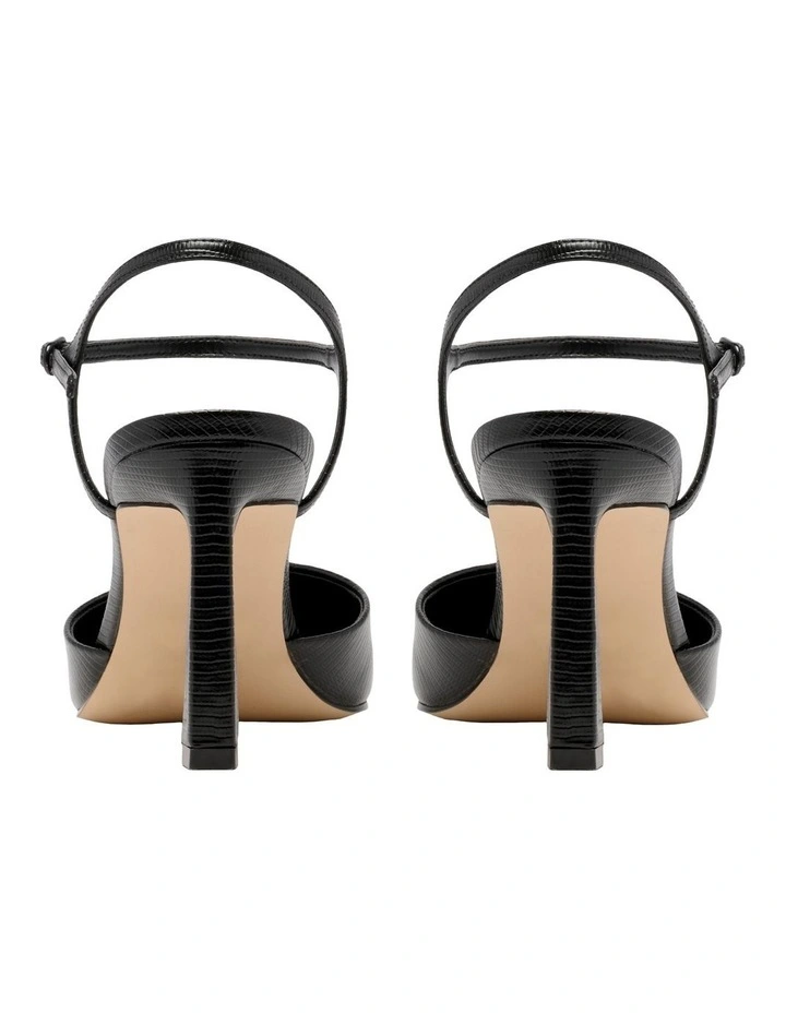 Dres Pump in Black image 4