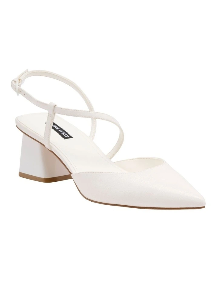 Lingia Pump in White image 2