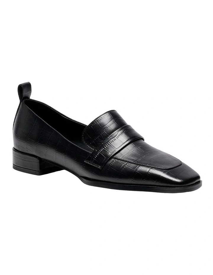 Vivie Loafer in Black image 2