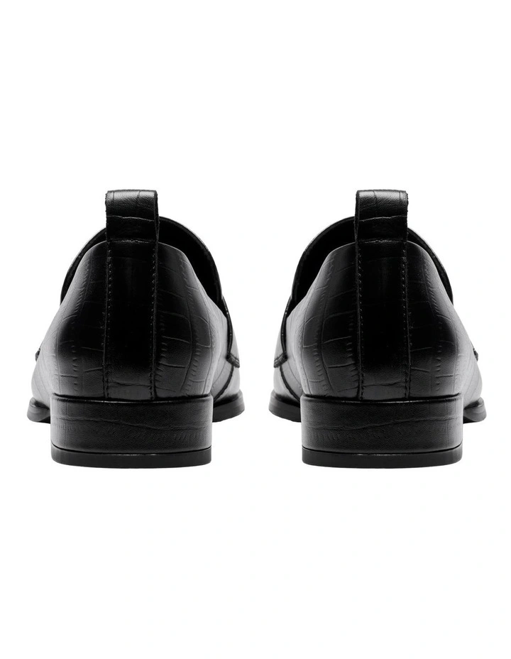 Vivie Loafer in Black image 4