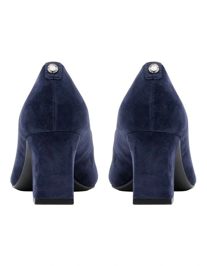 Kalore Pump in Navy image 4