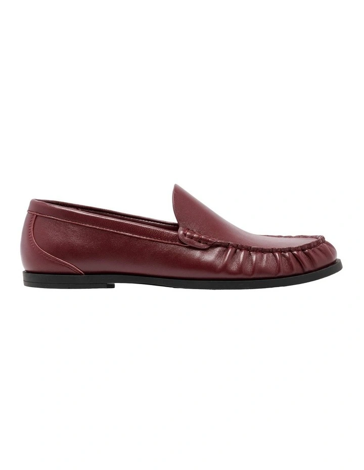 Postit Loafer in Burgundy image 1
