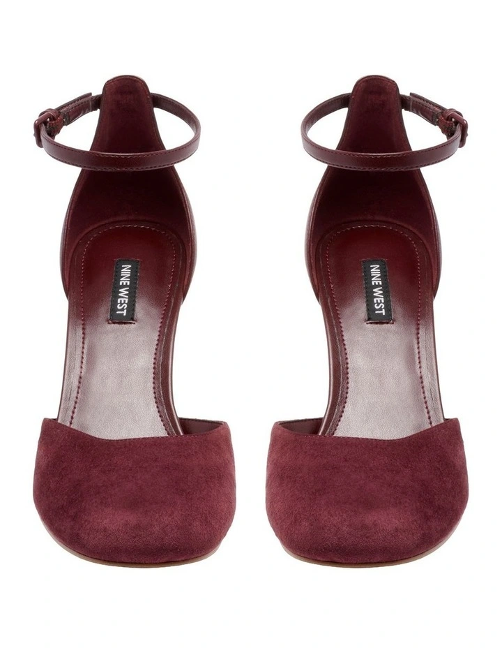 Popdat Pump in Maroon image 3