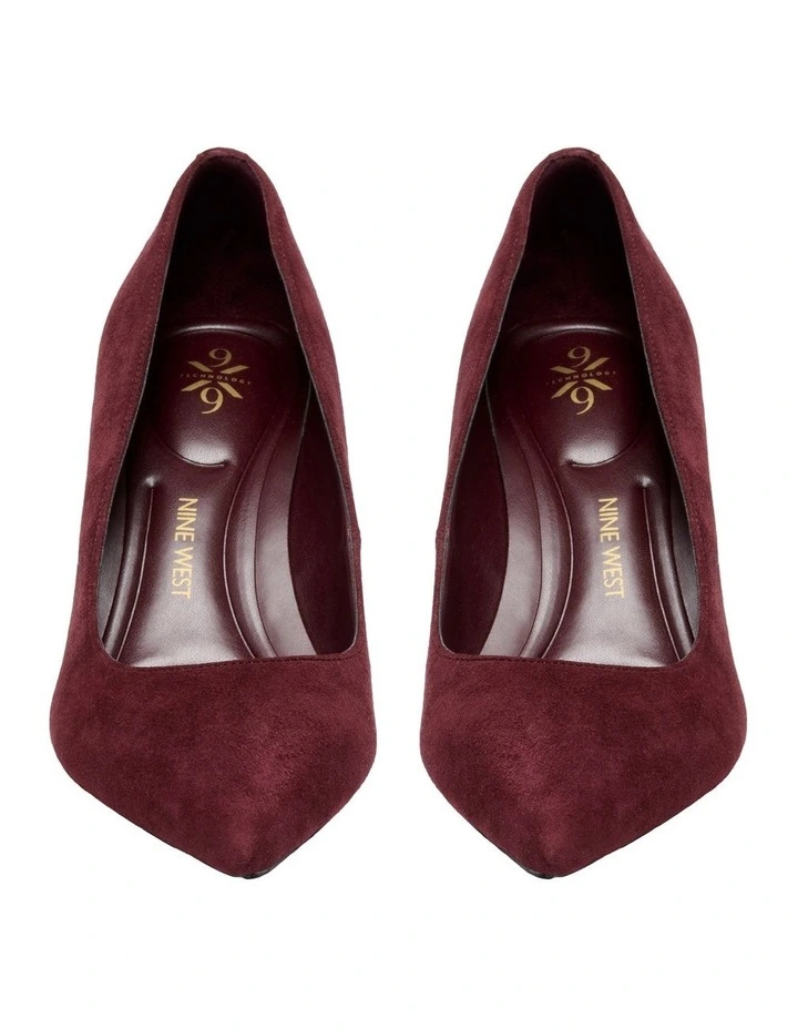 Kuna Pump in Maroon image 3
