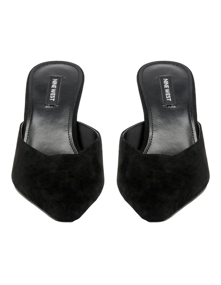 Camenla Pump in Black image 3