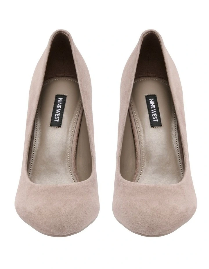 Ruinya Pump in Grey image 3