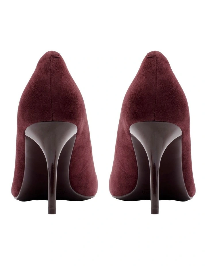 Ruinya Pump in Maroon image 4