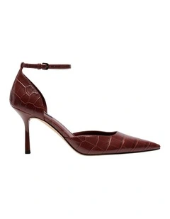 Ragner Pump in Maroon