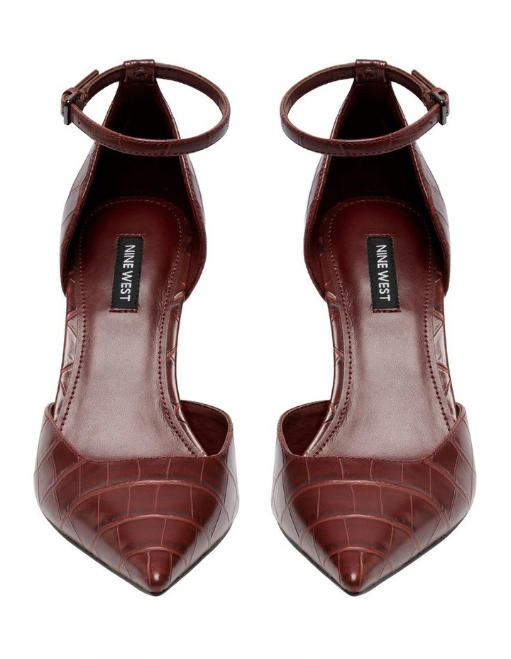Ragner Pump in Maroon image 3