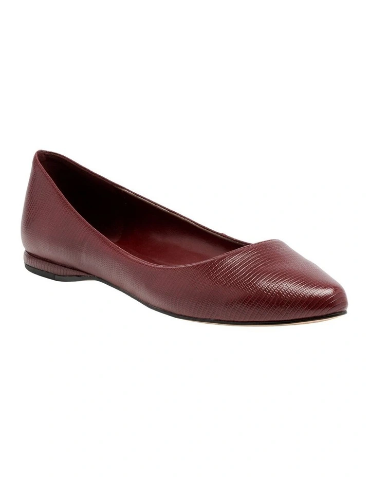 Speakup Ballet Flat in Maroon image 2