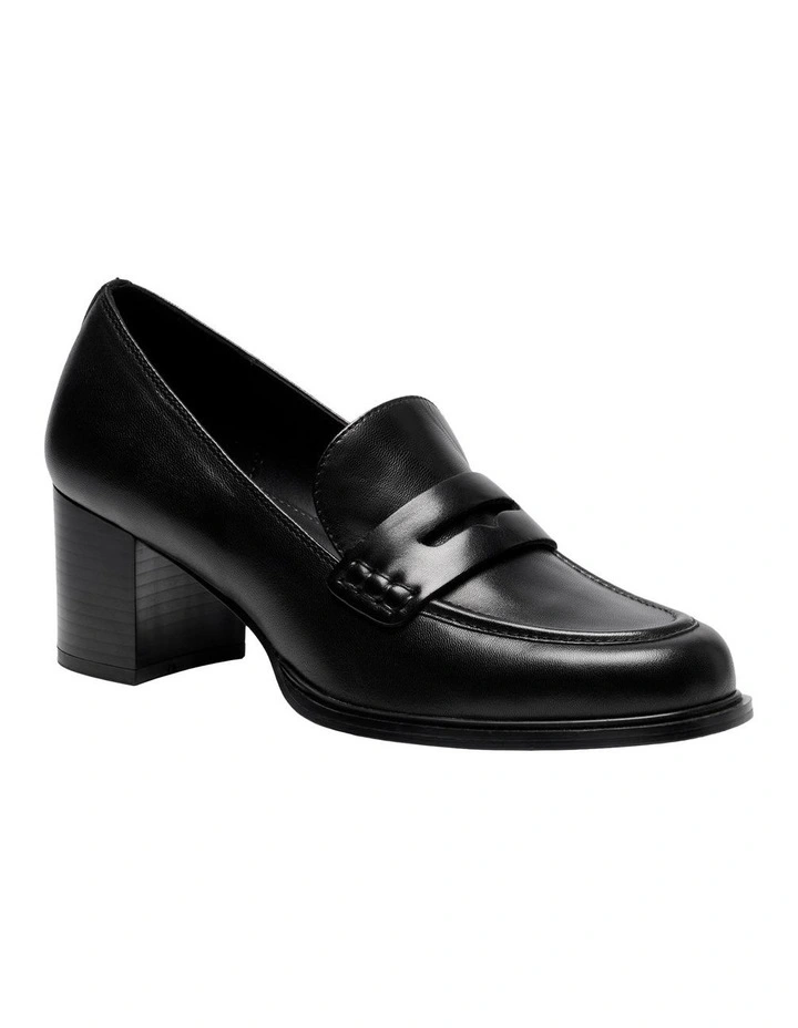Maya Pump in Black image 2
