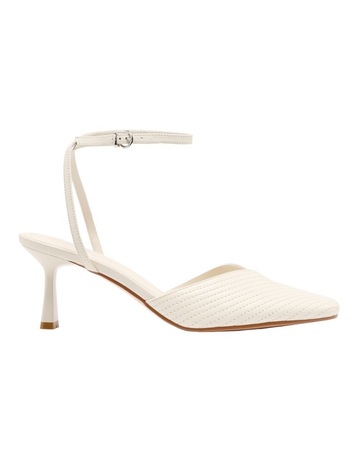 Cream colour