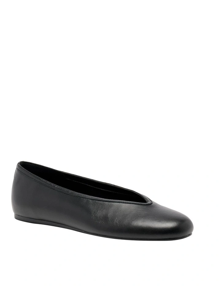 Zucia Ballet Flat in Black image 2