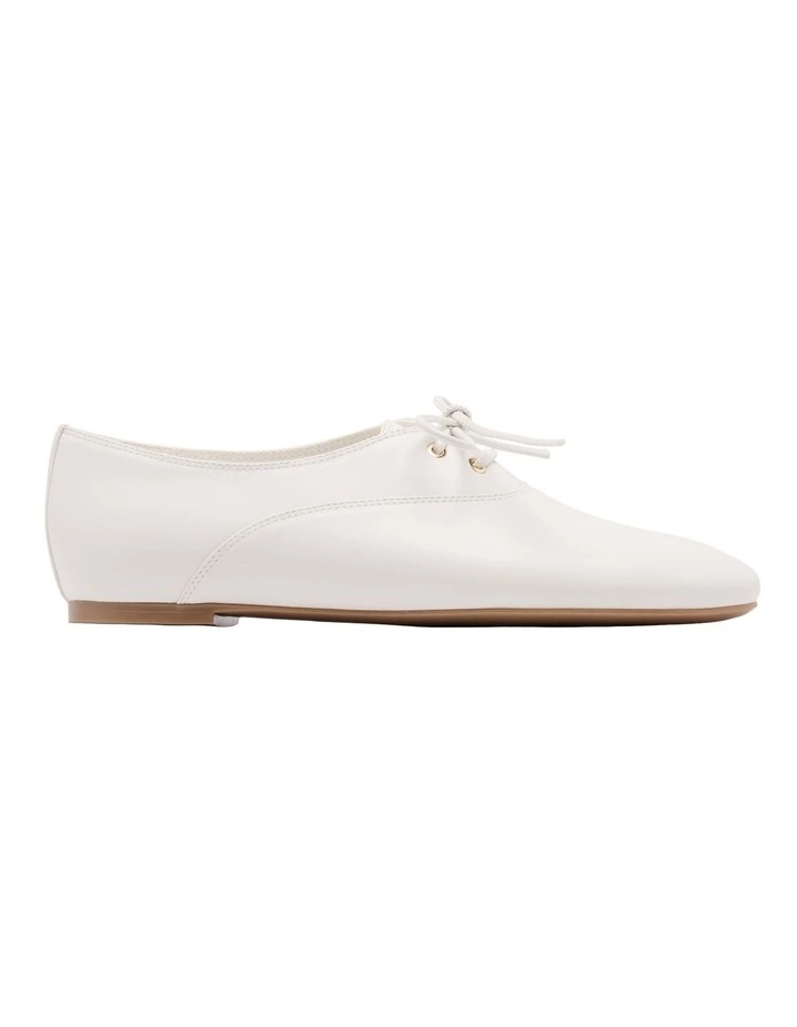 Jazzy Flat in White image 1