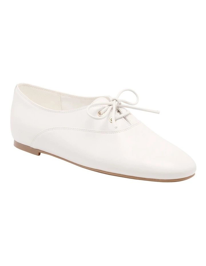 Jazzy Flat in White image 2