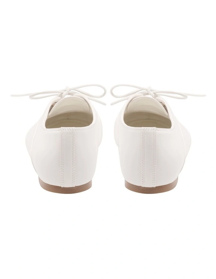 Jazzy Flat in White image 4