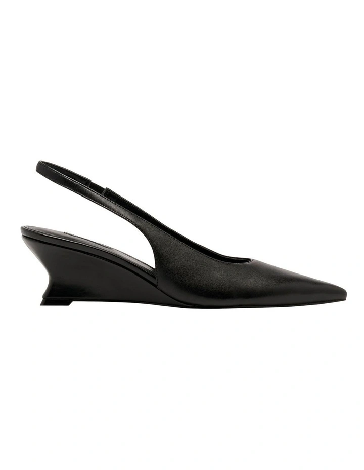 Teron Pump in Black image 1