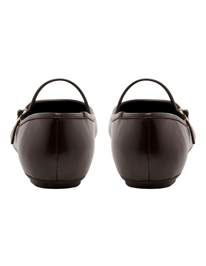 Classik Ballet Flat in Brown image 4