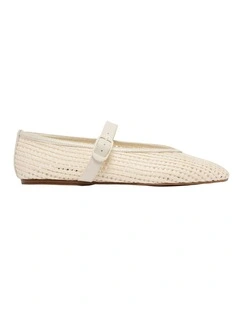 Vancee Ballet Flat in Cream