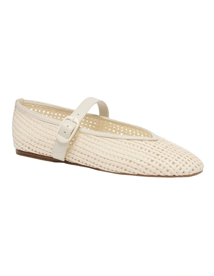 Vancee Ballet Flat in Cream image 2