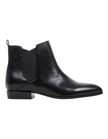 Ladies boots myer clearance