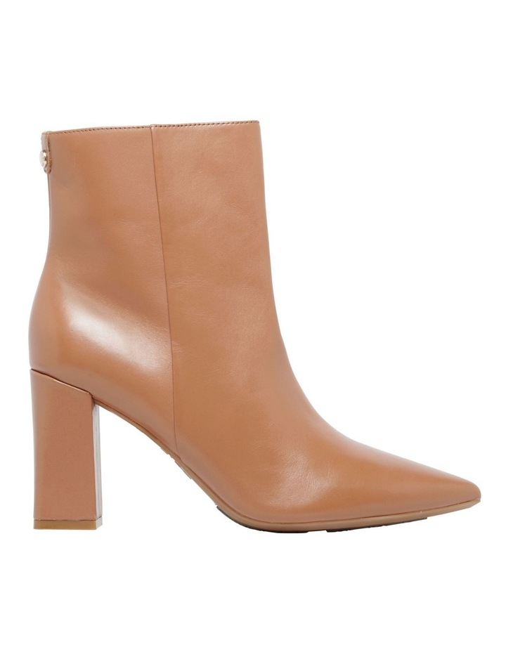 pointed toe boots low heel