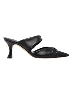 Crown Black Pumps