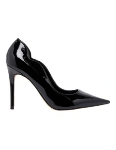 Foxy Black Pumps