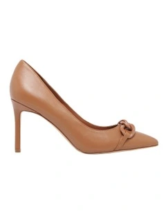 Ezzie Caramel Pumps
