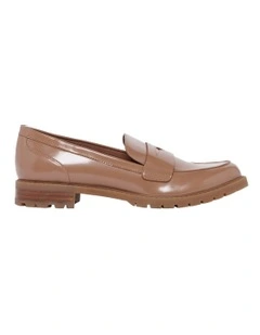 Naveen Caramel Flats