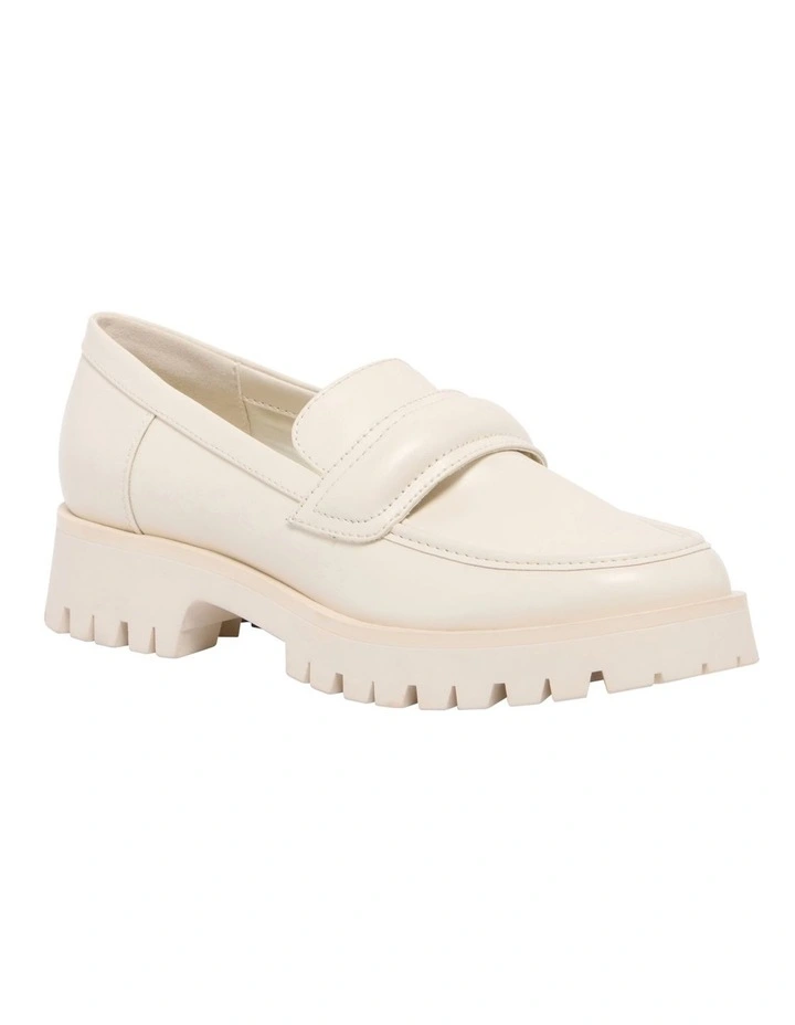 Garren Ivory Flats image 2