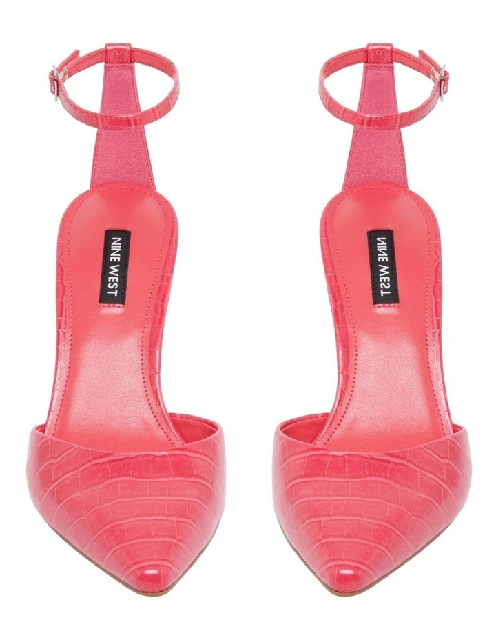 Shaply Pumps In Pink image 3