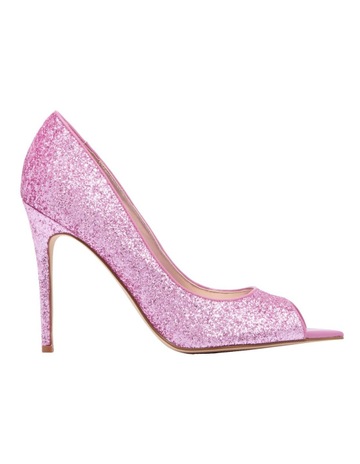 Pink colour