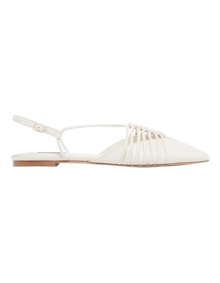 Aida Flat in Cream image 1