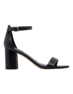 Sandy Sandal in Black