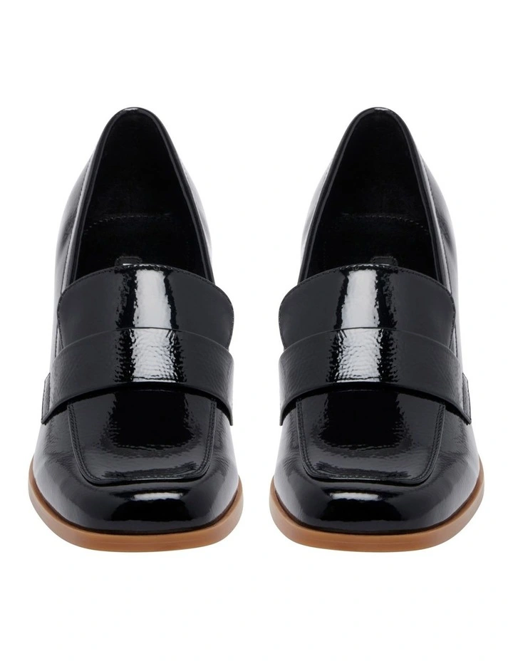 Chari Pump in Black image 3