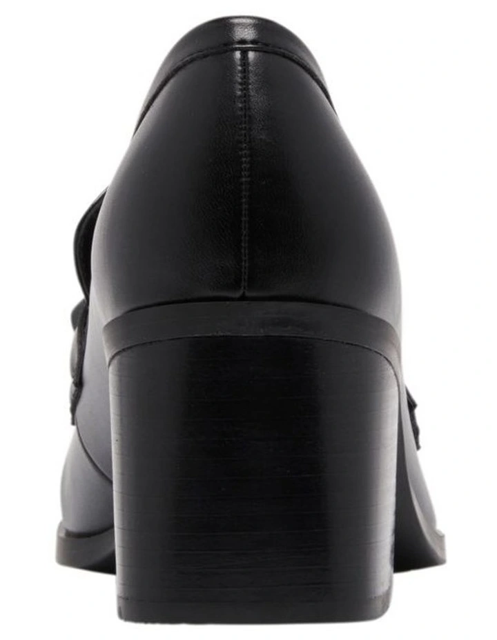 Char Pump in Black image 4