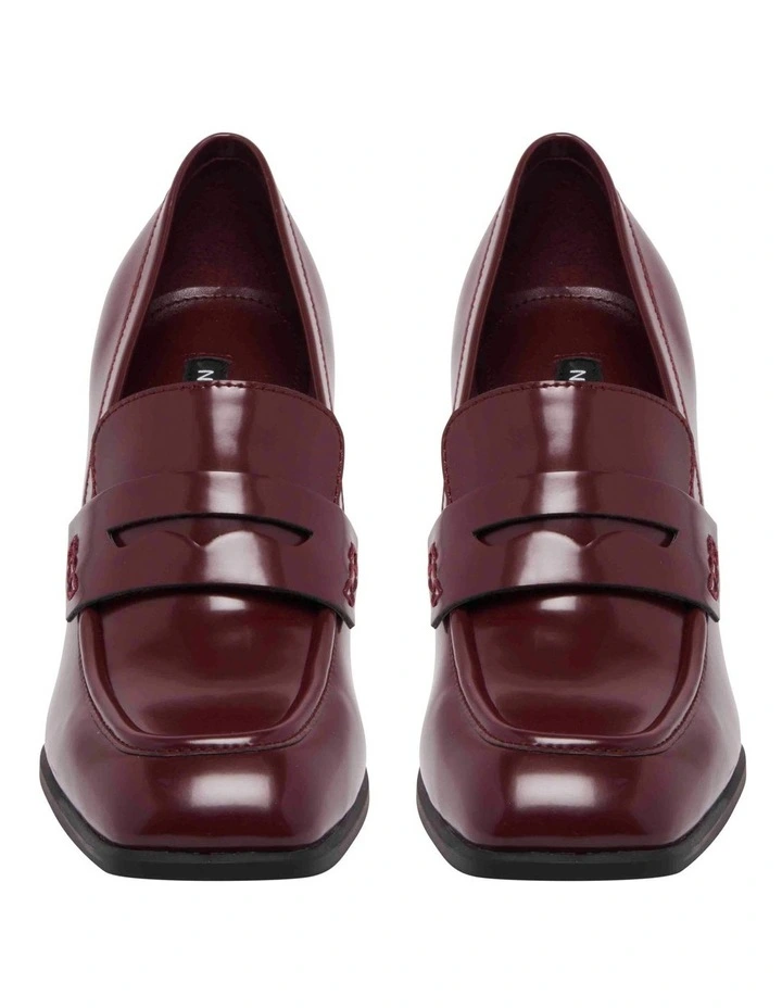 Zest Pump in Red image 3
