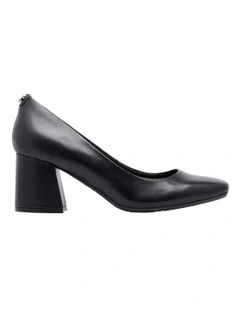 Vibe Pump in Black