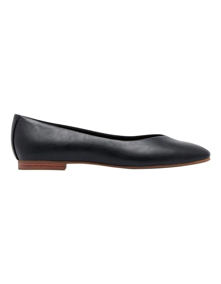 Rinnu Ballet Flats in Black image 1