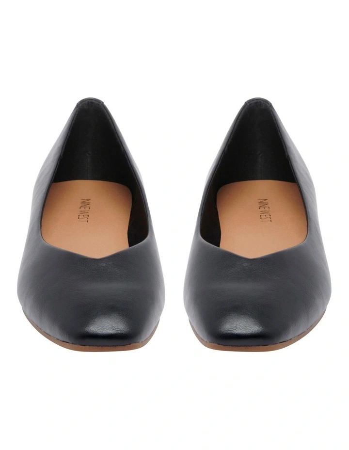 Rinnu Ballet Flats in Black image 3