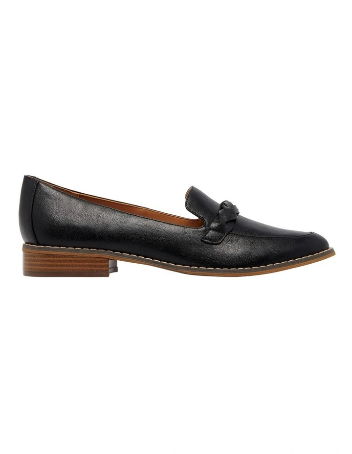 Hansil Loafer in Black image 1